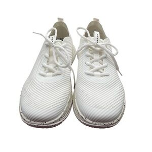 NWT Snibbs White Lace-Up Sneakers size 9.5‎